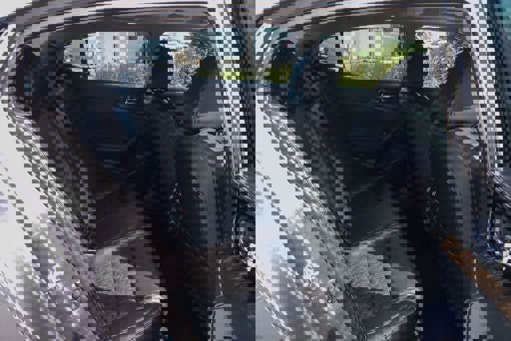 Used 2018 Nissan Maxima Platinum image 15