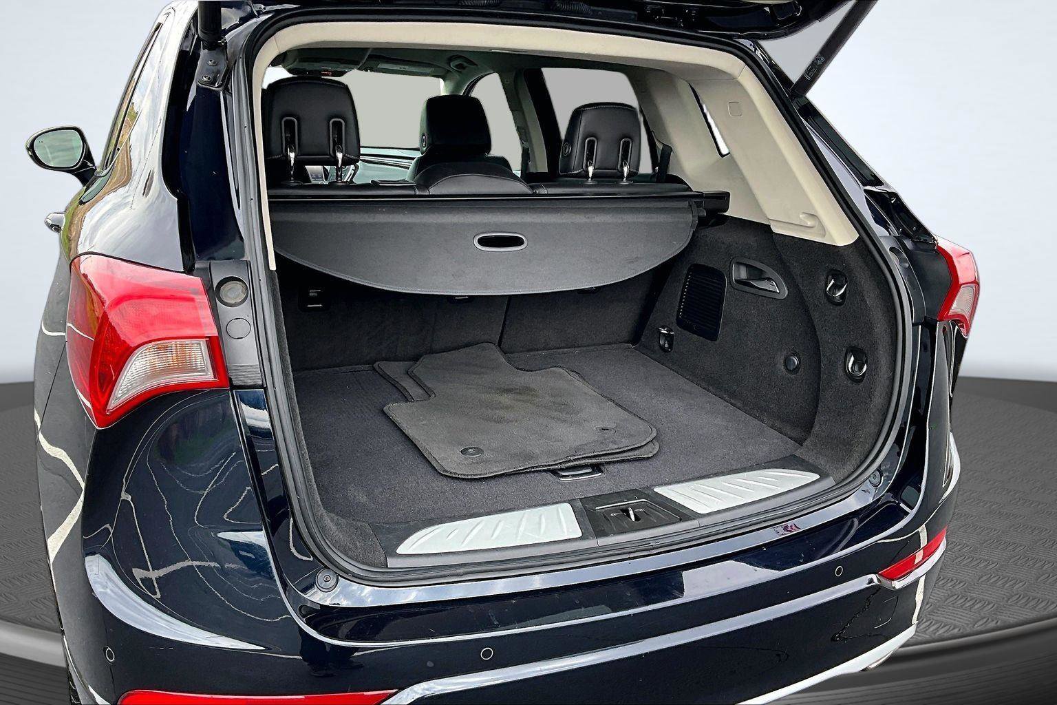 Used 2020 Buick Envision Premium w/ LPO, Cargo Package image 5