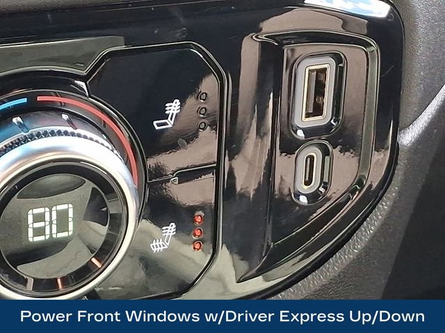 Used 2025 GMC Sierra 1500 Elevation image 17