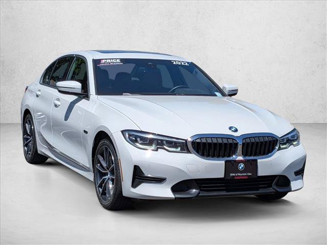 Used 2022 BMW 330e w/ Driving Assistance Package RWD image 3