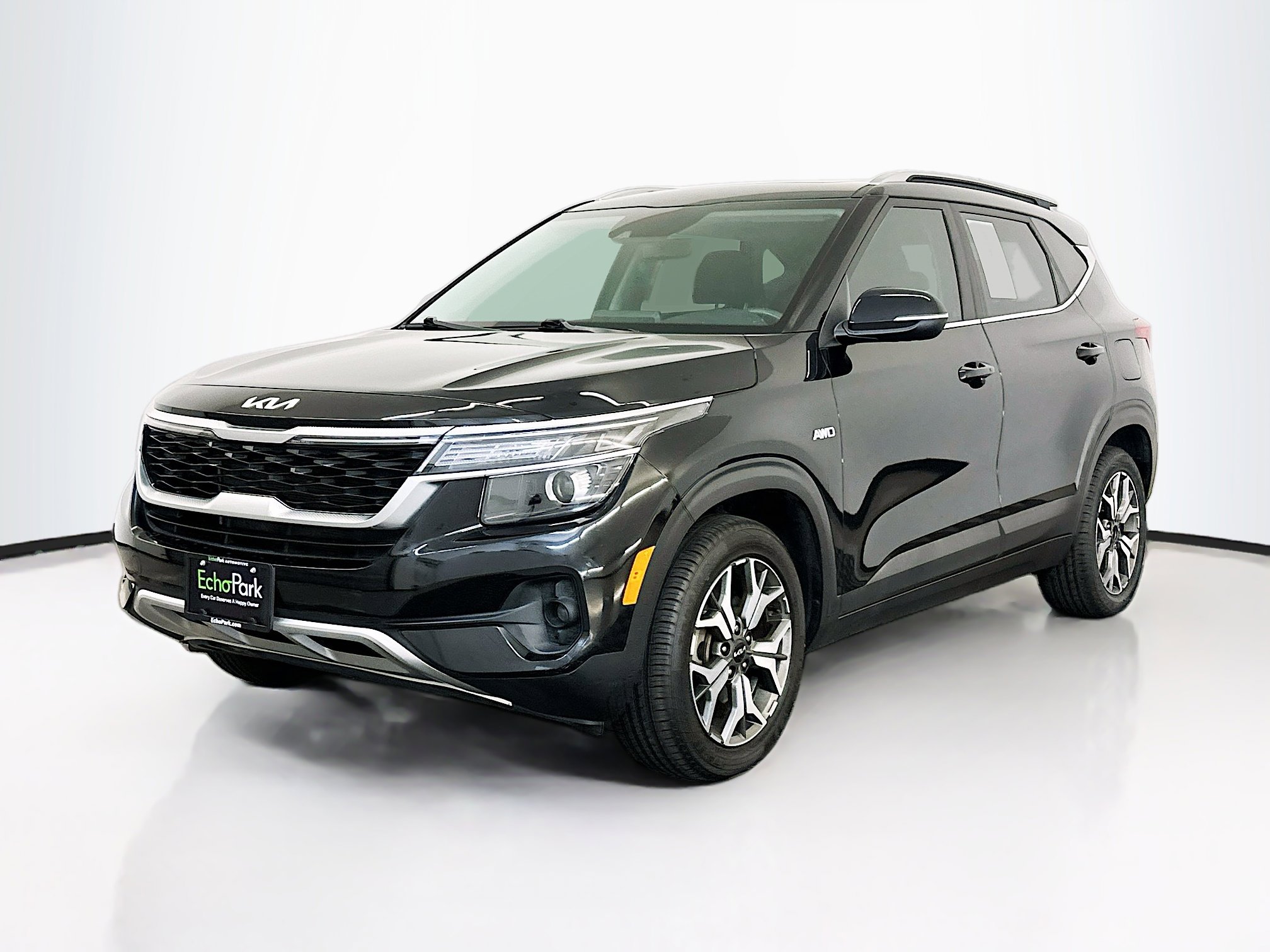 Used 2023 Kia Seltos EX image 3