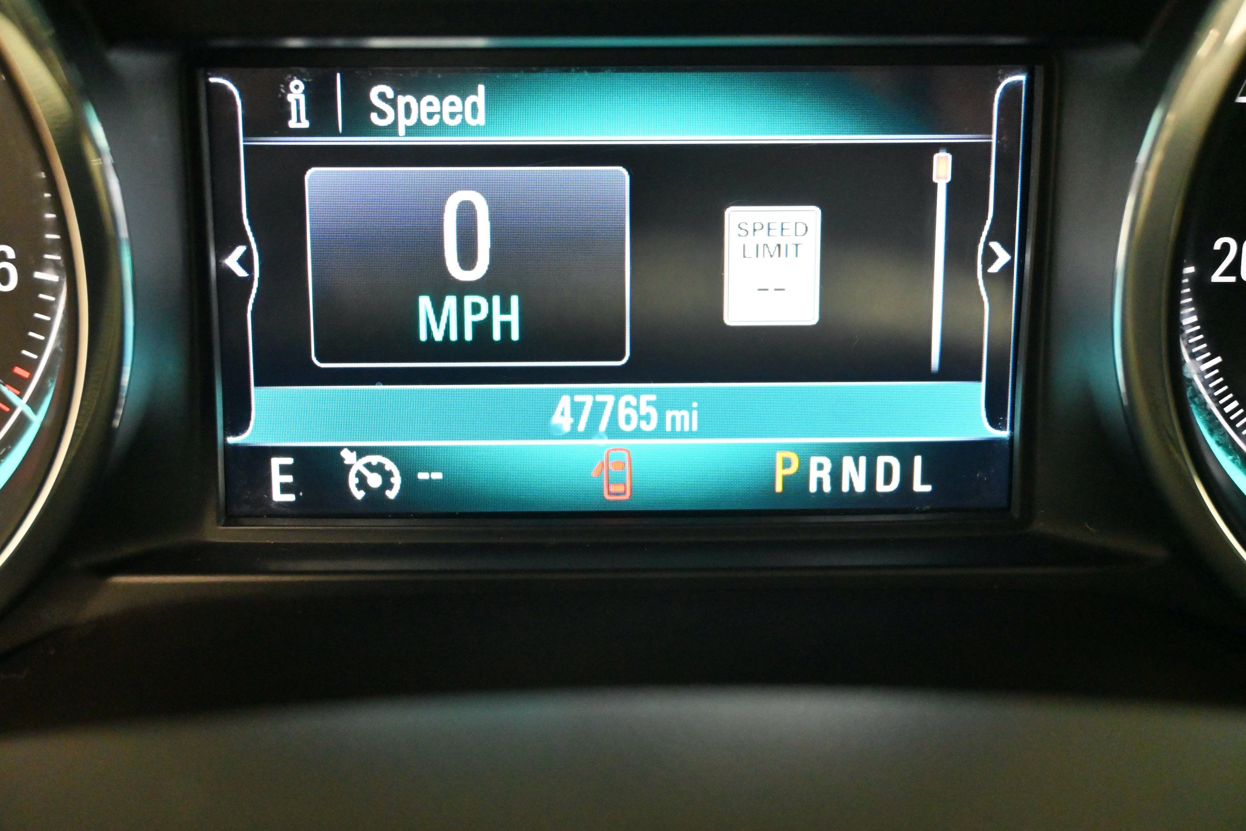 Used 2017 Buick Envision Essence AWD/4WD image 9