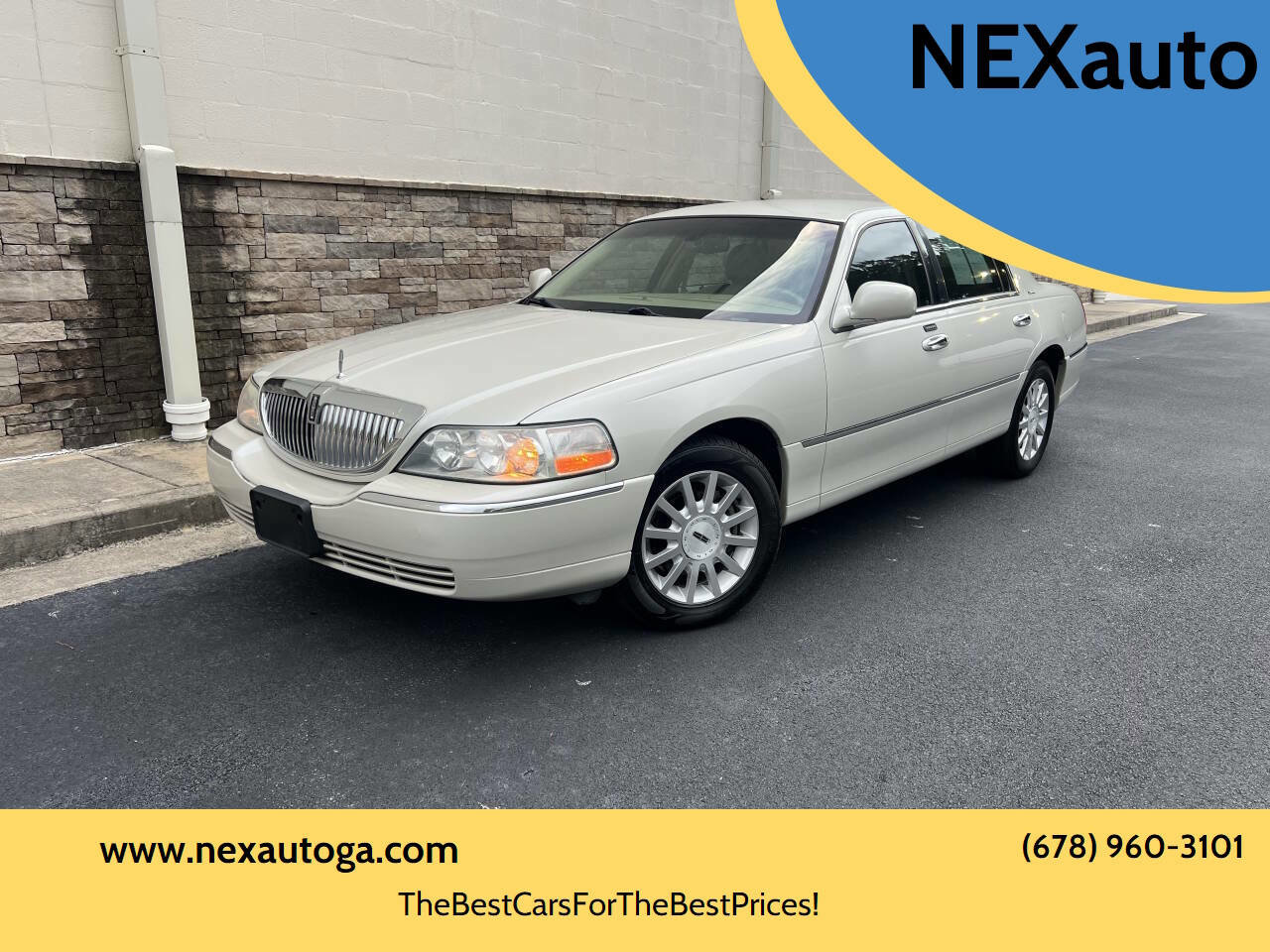 Used 2006 Lincoln Town Car Signature