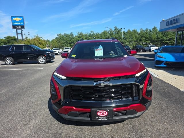 Used 2025 Chevrolet Equinox ACTIV AWD/4WD image 8
