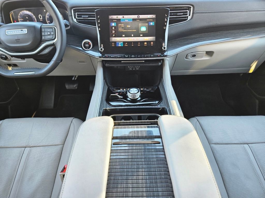 Used 2022 Jeep Wagoneer Series II w/ Flexible Seating Group image 11