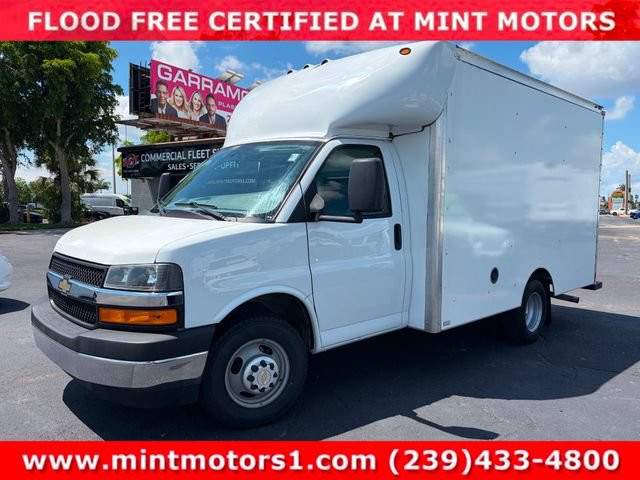 Used 2022 Chevrolet Express 3500 w/ Power Convenience Package RWD image 1
