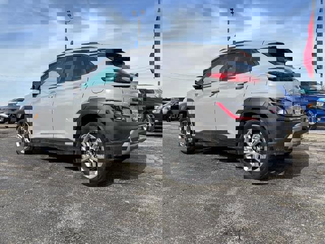 Used 2023 Hyundai Kona SEL w/ Convenience Package image 5