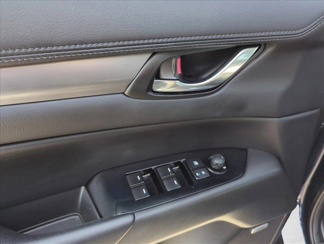 Used 2018 MAZDA CX-5 Touring w/ Preferred Equipment Package FWD image 9