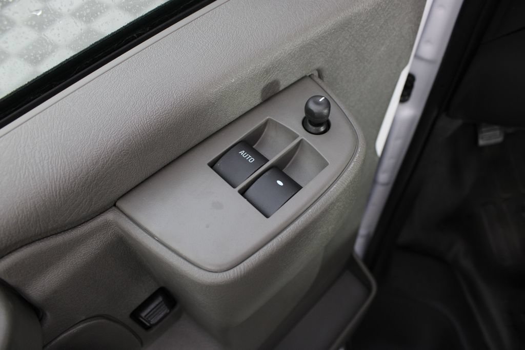New 2026 Chevrolet Express 2500 RWD image 12
