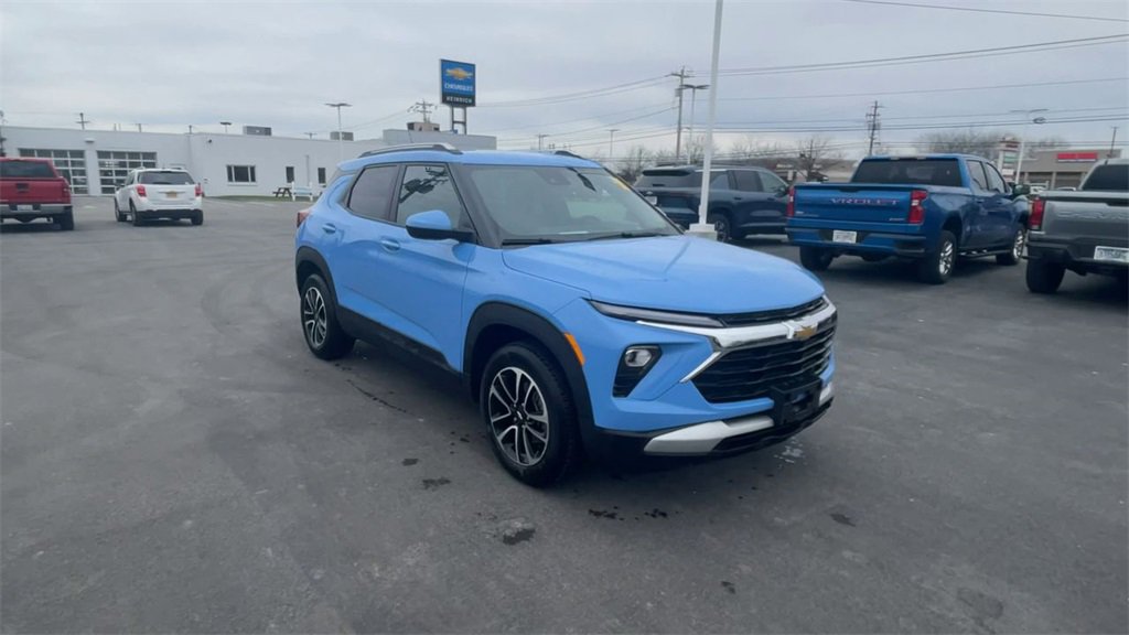 Certified 2024 Chevrolet TrailBlazer LT w/ LT Cold Weather Package image 2