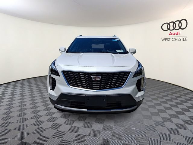 Used 2022 Cadillac XT4 Premium Luxury w/ Enhanced Visibility Package AWD/4WD image 2