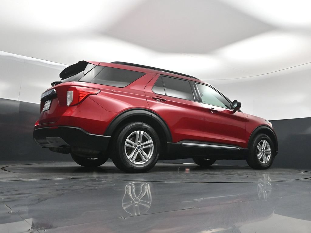 Used 2021 Ford Explorer XLT w/ Equipment Group 202A RWD image 45