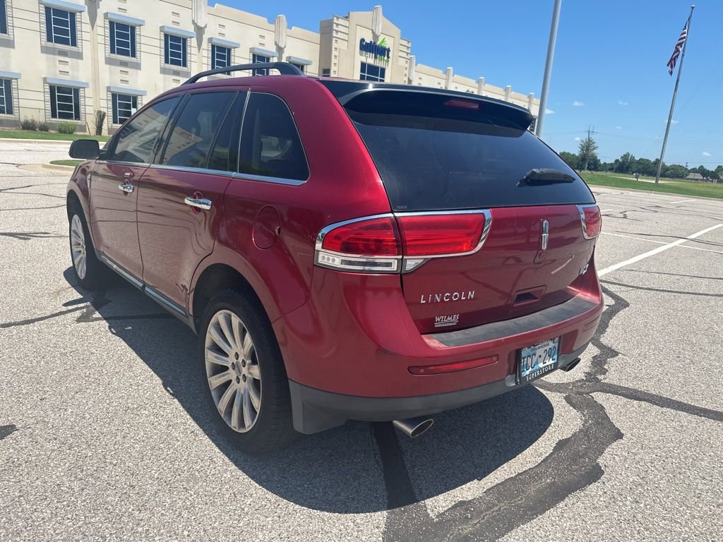 Used 2013 Lincoln MKX FWD image 7