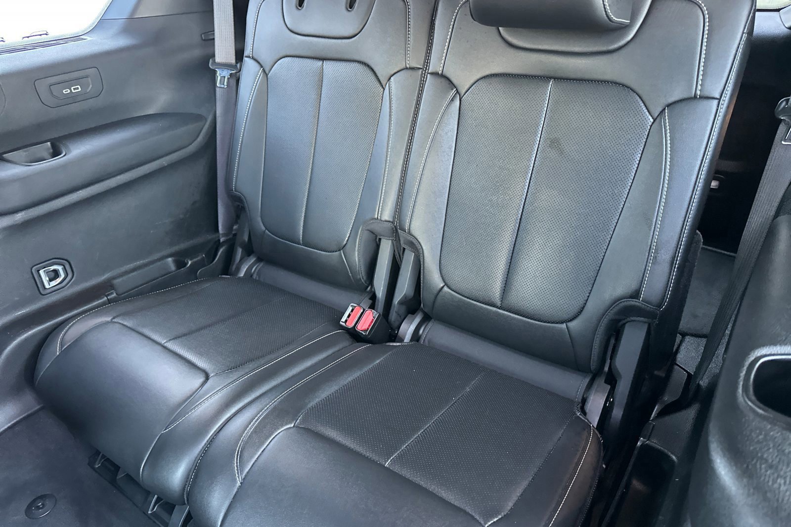 Used 2024 Jeep Grand Cherokee L Limited w/ Luxury Tech Group II image 15