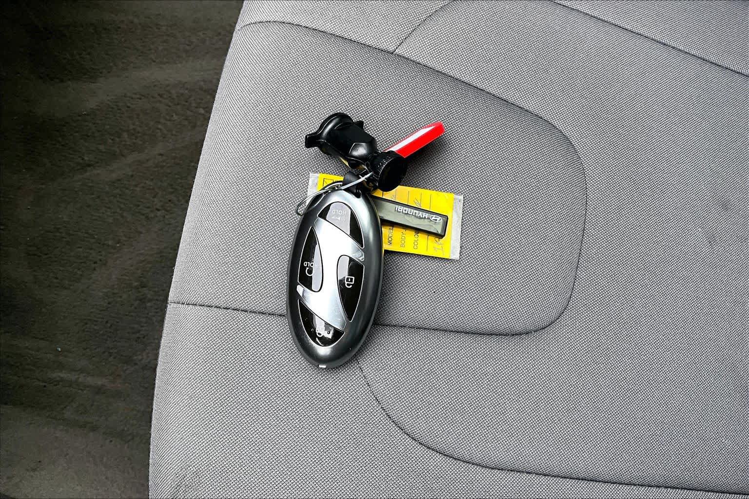 Certified 2024 Hyundai Elantra SEL FWD image 14