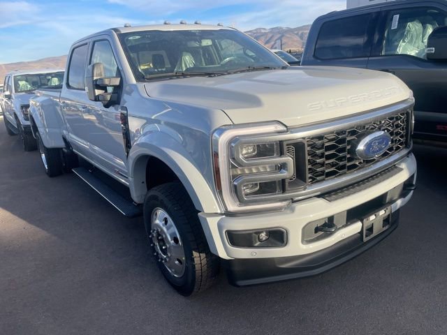 New 2026 Ford F450 Platinum w/ FX4 Off-Road Package