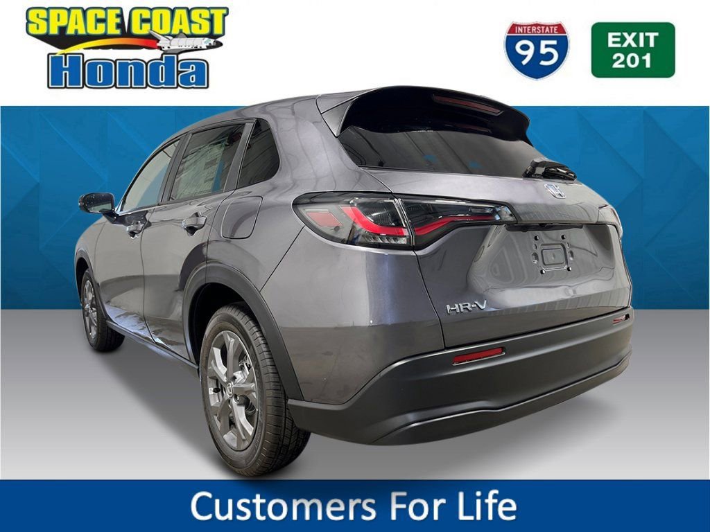 New 2026 Honda HR-V LX image 5