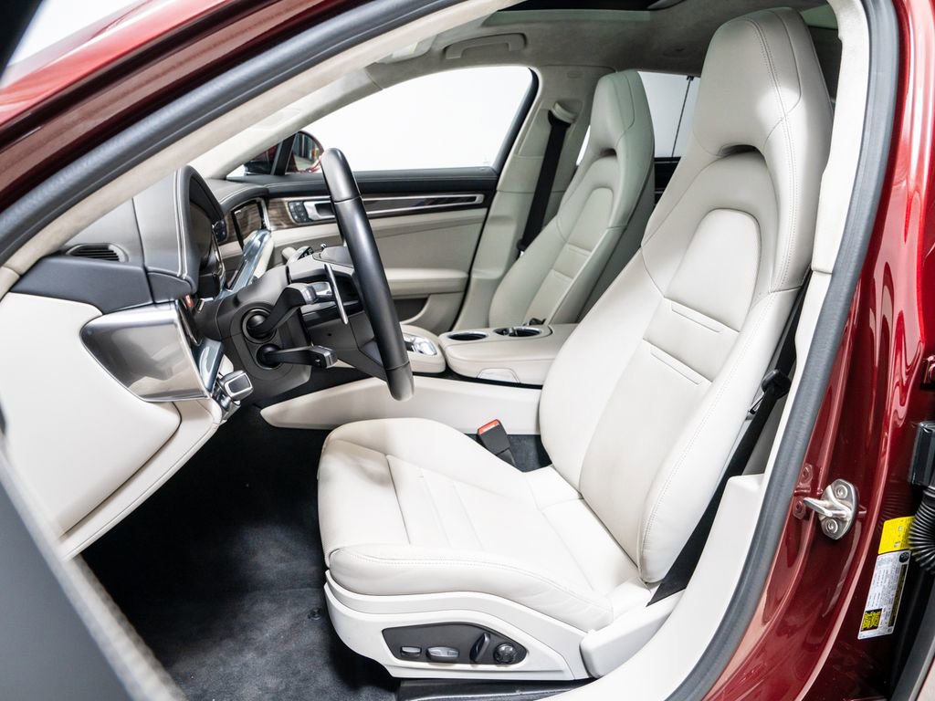 Certified 2023 Porsche Panamera GTS AWD/4WD image 5