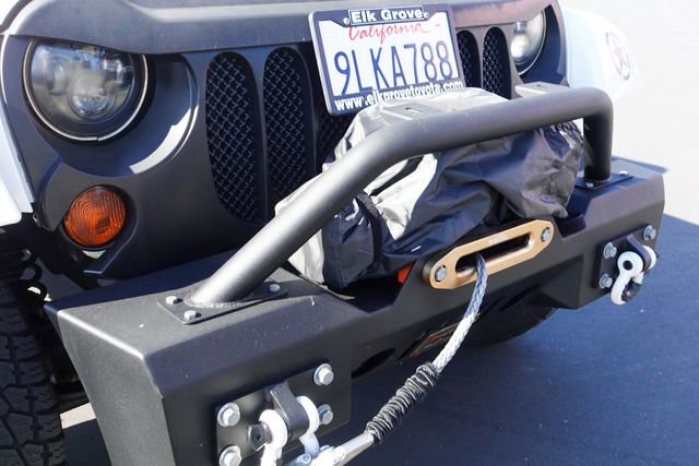 Used 2010 Jeep Wrangler Sahara image 7