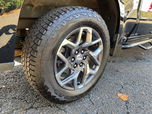 Used 2022 Chevrolet Silverado 1500 LTZ w/ Technology Package image 29