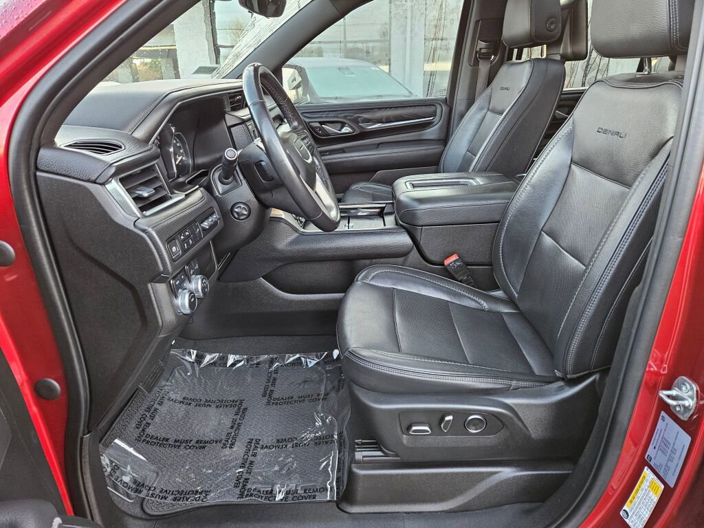 Used 2021 GMC Yukon Denali w/ Denali Premium Package image 15