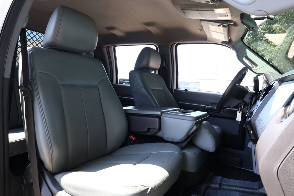 Used 2015 Ford F550 2WD Crew Cab Super Duty image 26