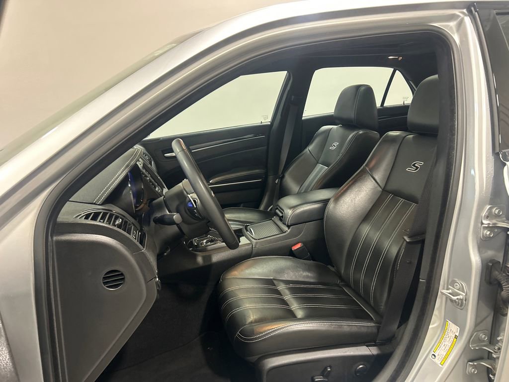 Used 2023 Chrysler 300 S image 15