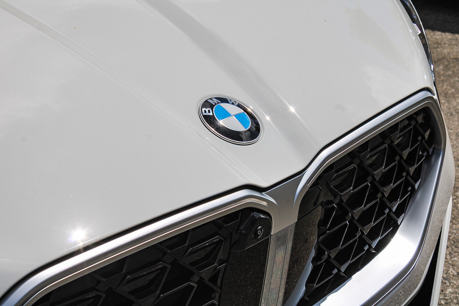New 2026 BMW X2 xDrive28i w/ Technology Package AWD/4WD image 9
