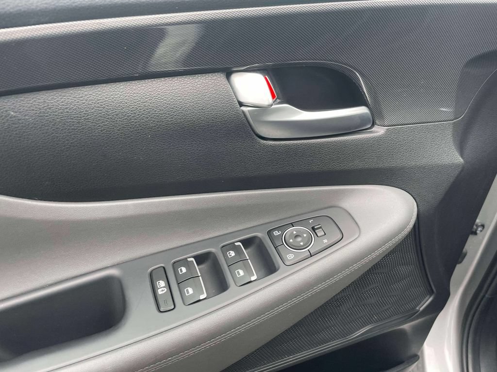 Certified 2023 Hyundai Santa Fe SE FWD image 20