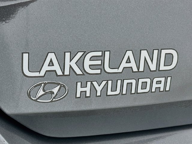 Used 2025 Hyundai Elantra SE w/ Cargo Package FWD image 28