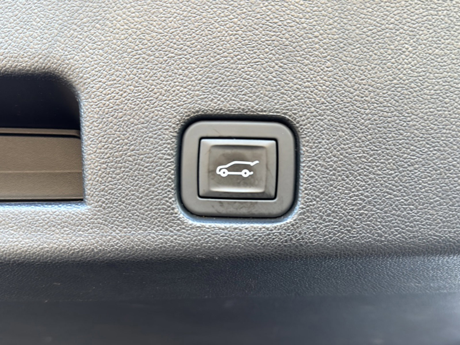 Used 2024 Chevrolet Traverse Z71 w/ LPO, Floor Liner Package image 27