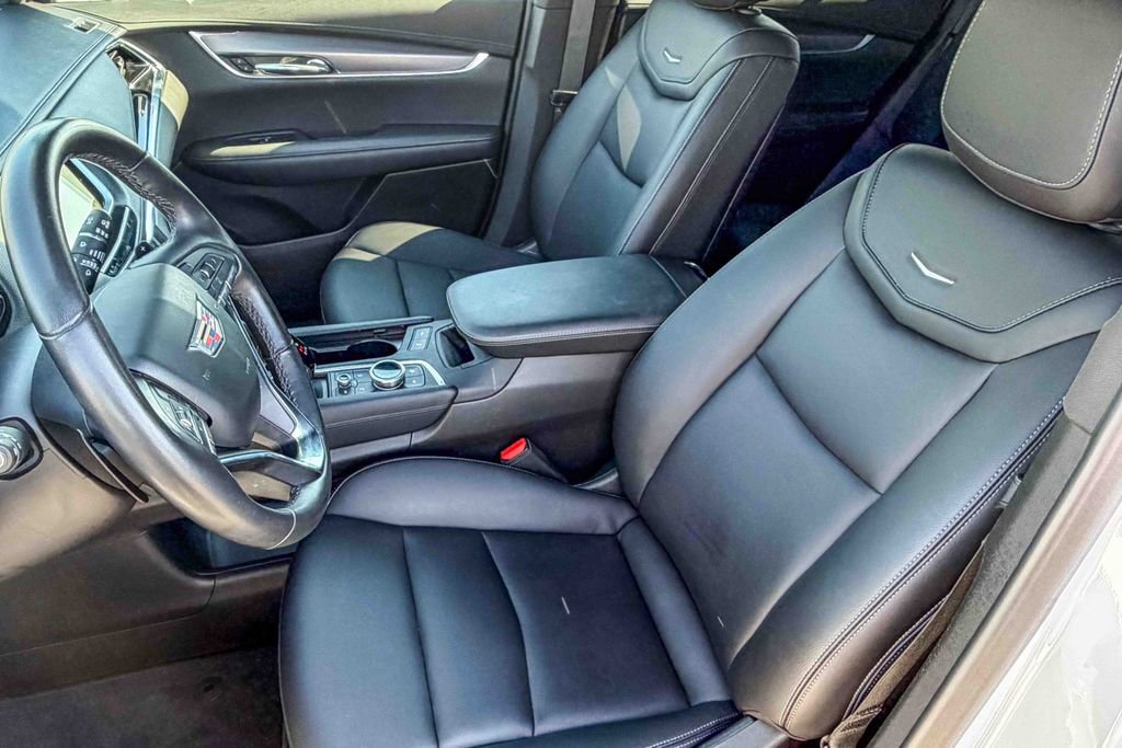 Used 2023 Cadillac XT6 Luxury image 37