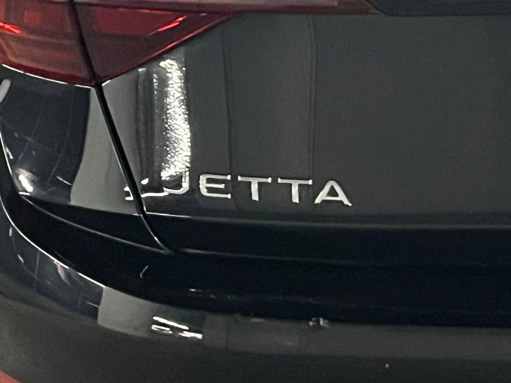 Used 2023 Volkswagen Jetta Sport image 33