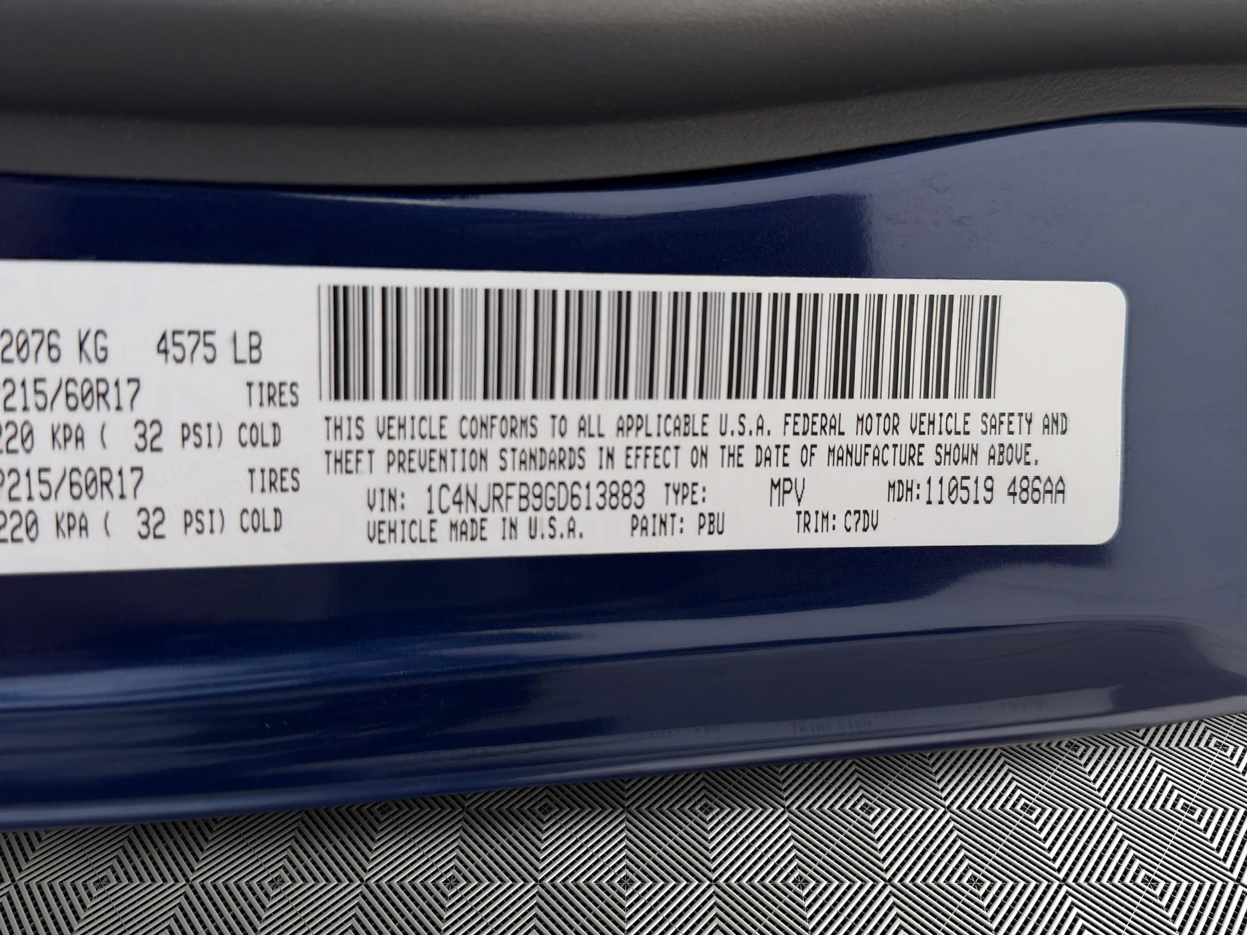 Used 2016 Jeep Patriot Latitude AWD/4WD image 27