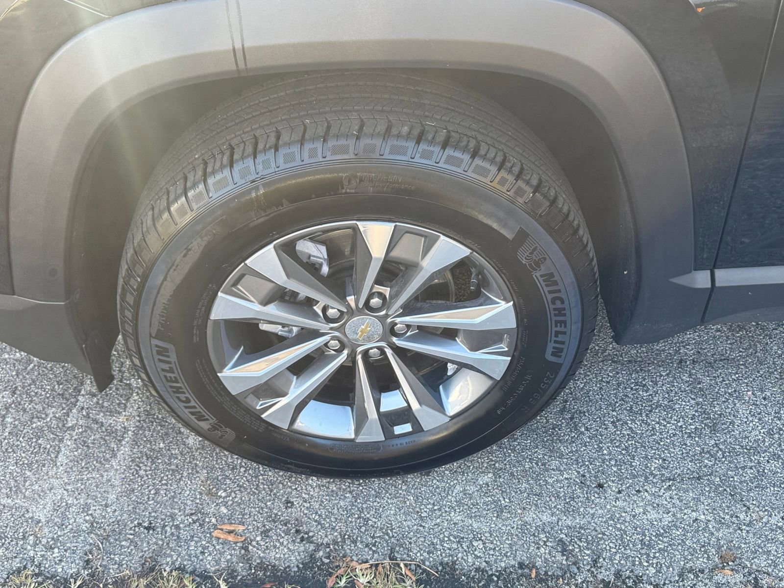 Used 2025 Chevrolet Equinox LT image 30