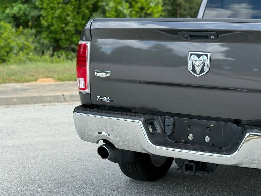 Used 2018 RAM 1500 Laramie RWD image 15