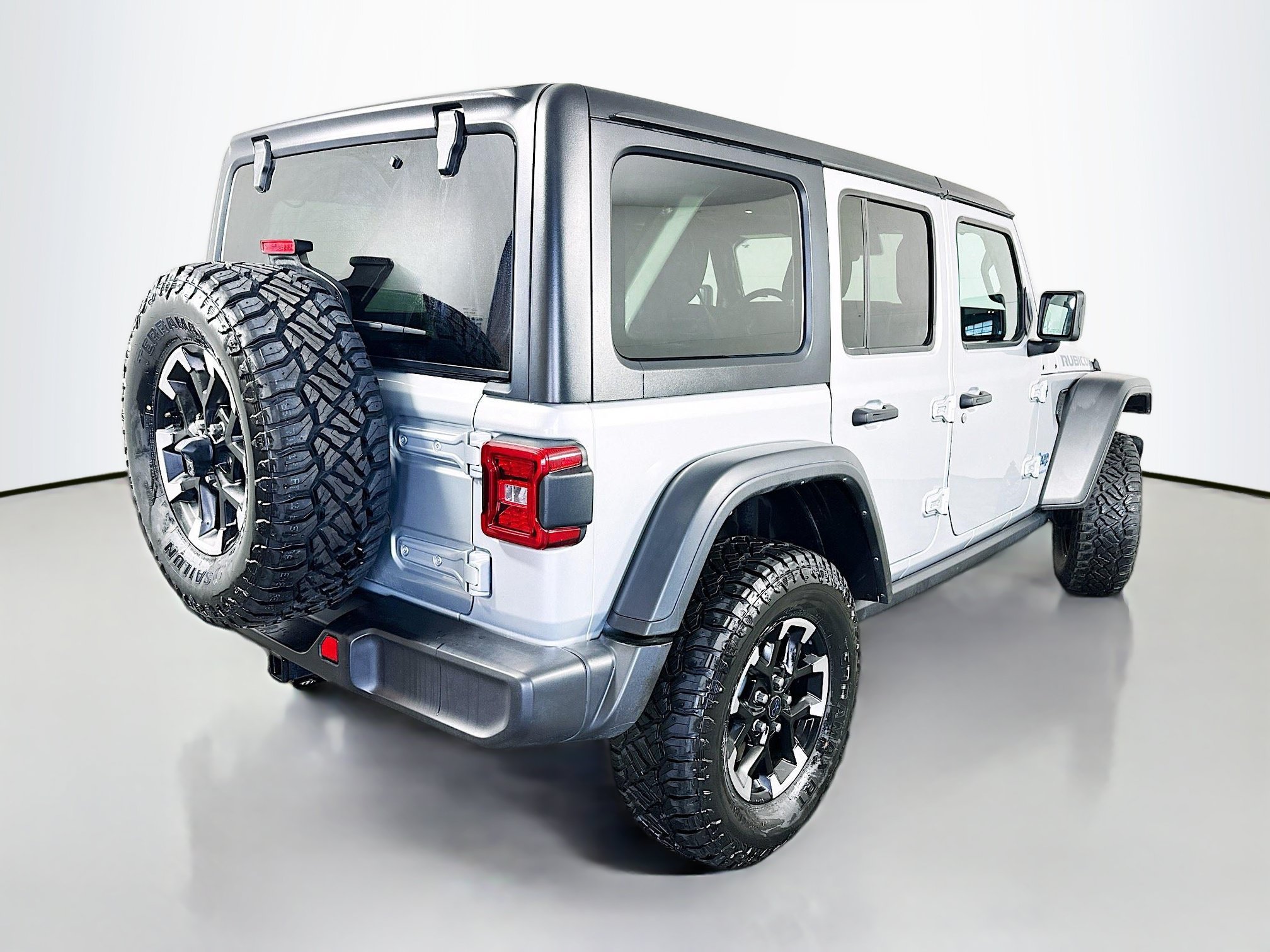 Used 2024 Jeep Wrangler Unlimited Rubicon 4xe AWD/4WD image 7