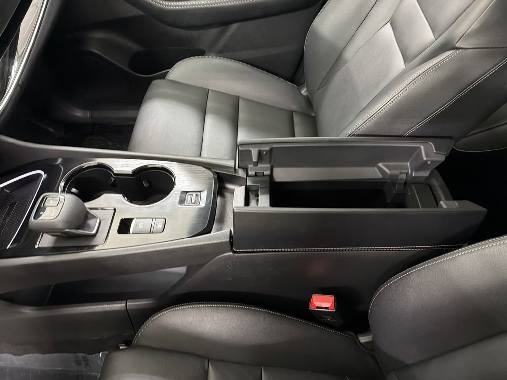 Certified 2025 Nissan Rogue SL w/ Tech Package FWD image 26