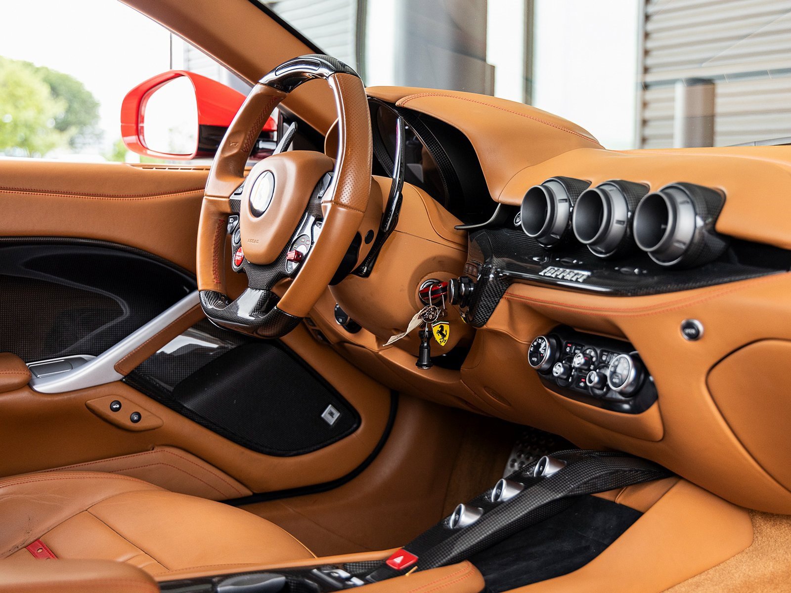 Used 2014 Ferrari F12 Berlinetta image 40