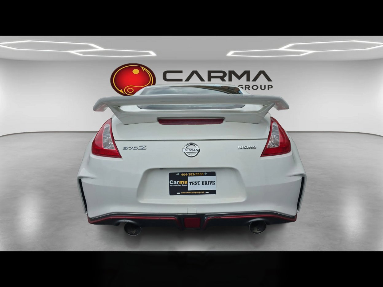 Used 2016 Nissan 370Z NISMO image 4
