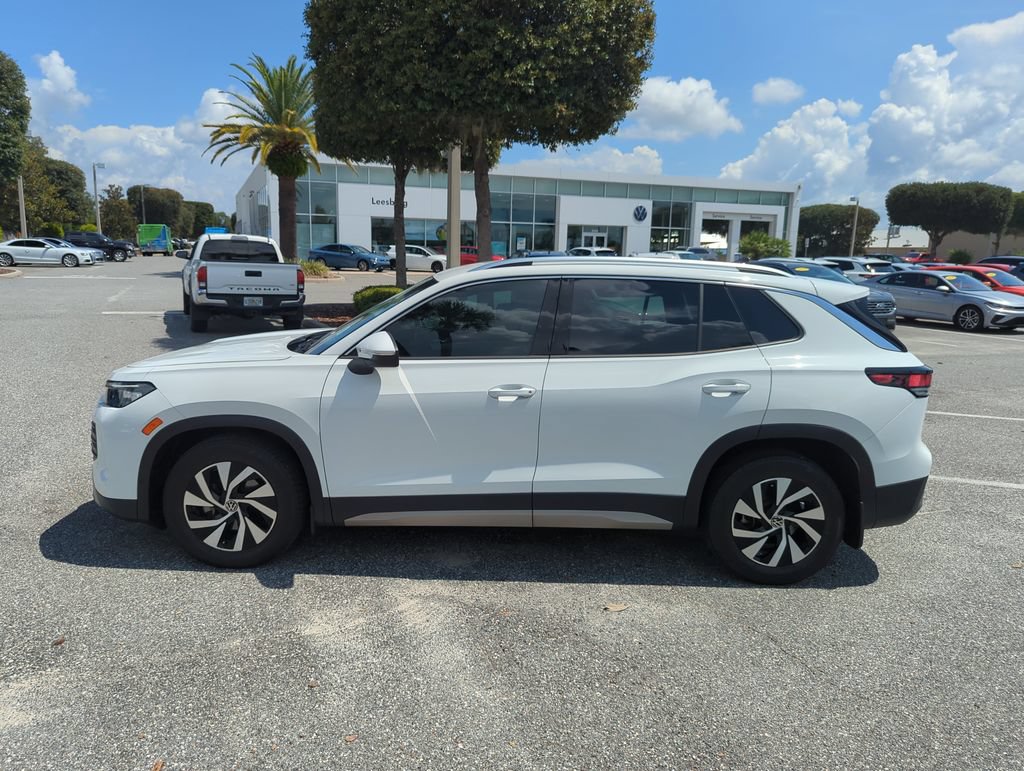 Used 2025 Volkswagen Tiguan S FWD image 11
