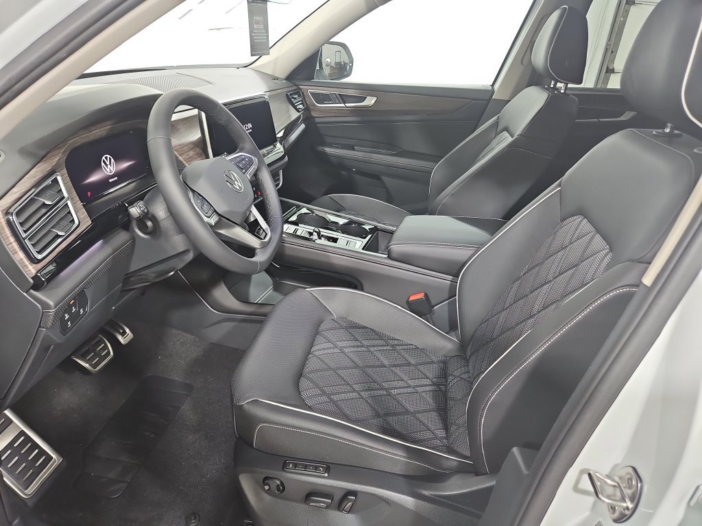 New 2026 Volkswagen Atlas SEL Premium R-Line AWD/4WD image 9