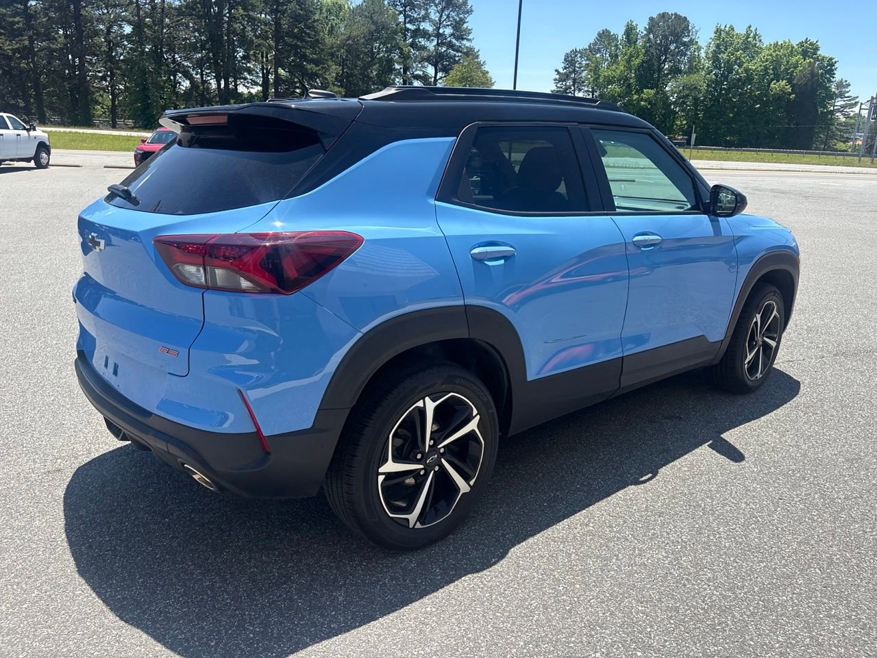 Used 2023 Chevrolet TrailBlazer RS w/ Sun and Liftgate Package AWD/4WD image 7
