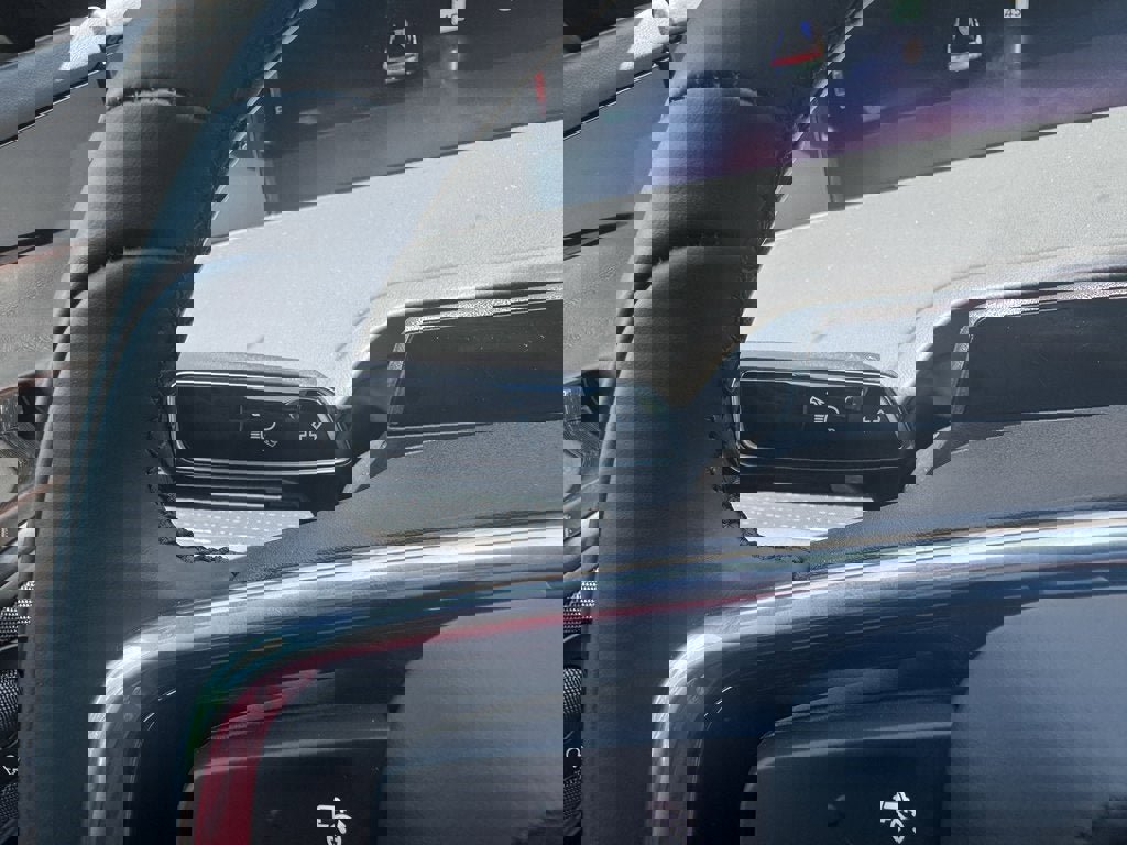 New 2025 Lincoln Nautilus Premier w/ Equipment Group 102A image 43