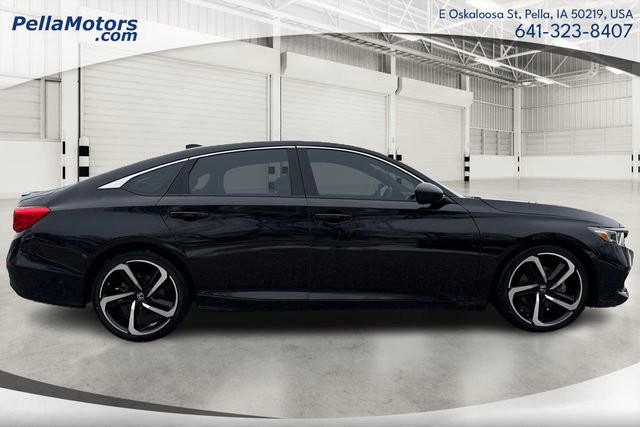 Used 2022 Honda Accord Sport image 2
