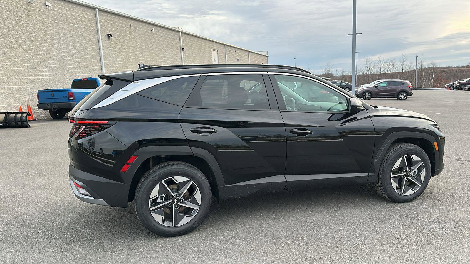 New 2025 Hyundai Tucson SEL image 4