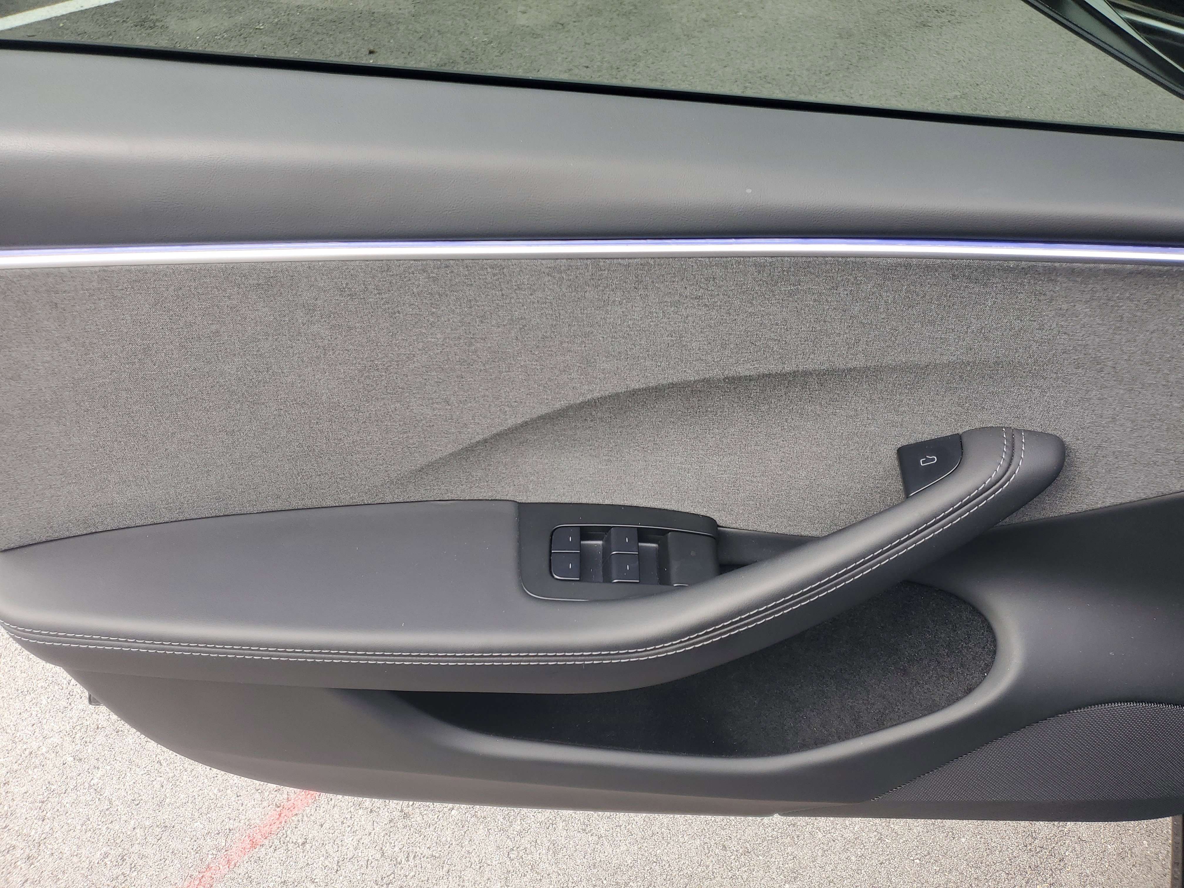 Used 2024 Tesla Model 3 Standard Range image 18