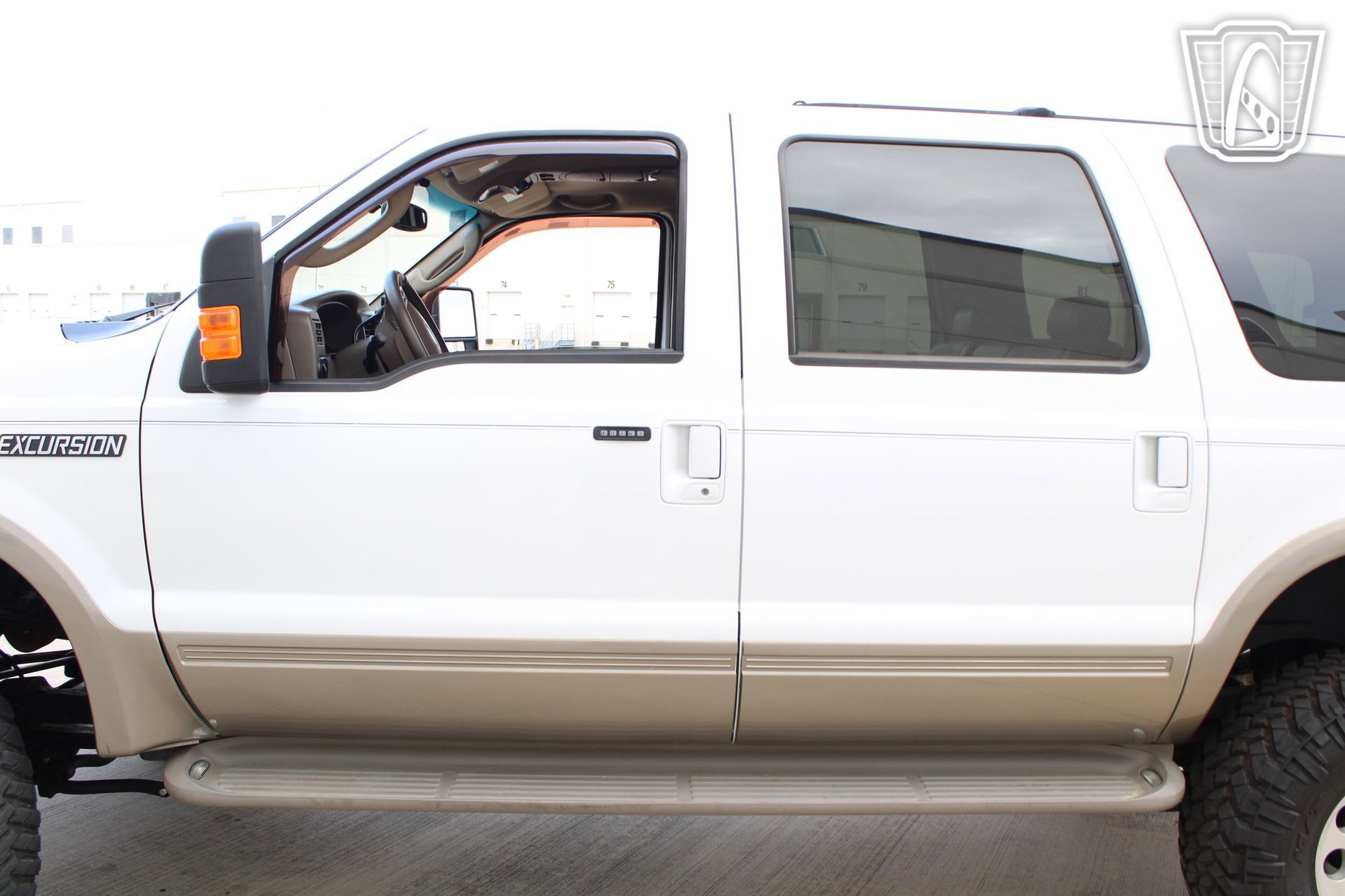 Used 2004 Ford Excursion Eddie Bauer image 30