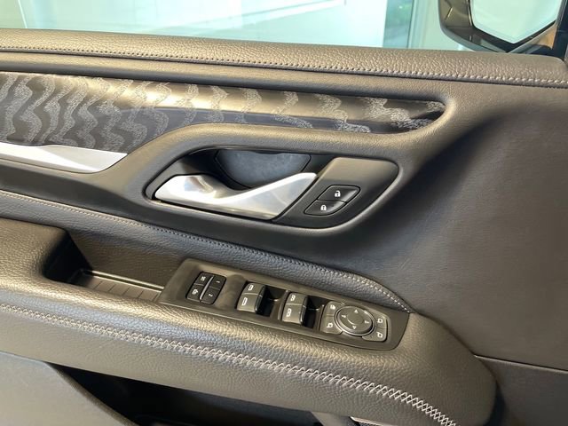 Used 2023 GMC Yukon Denali AWD/4WD image 16