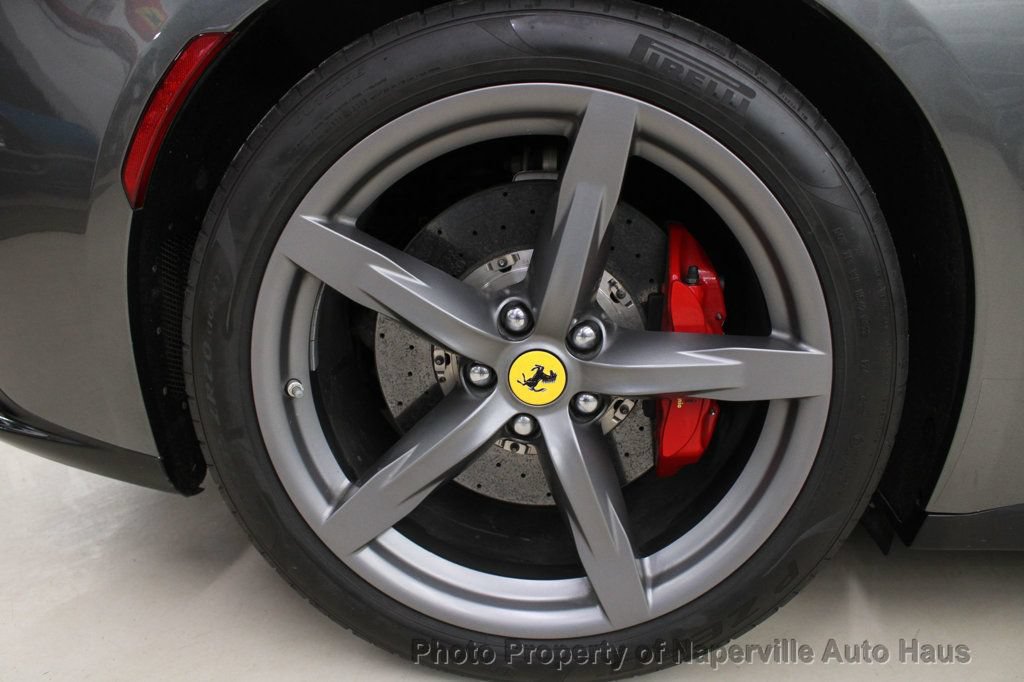Used 2017 Ferrari GTC4Lusso AWD/4WD image 55